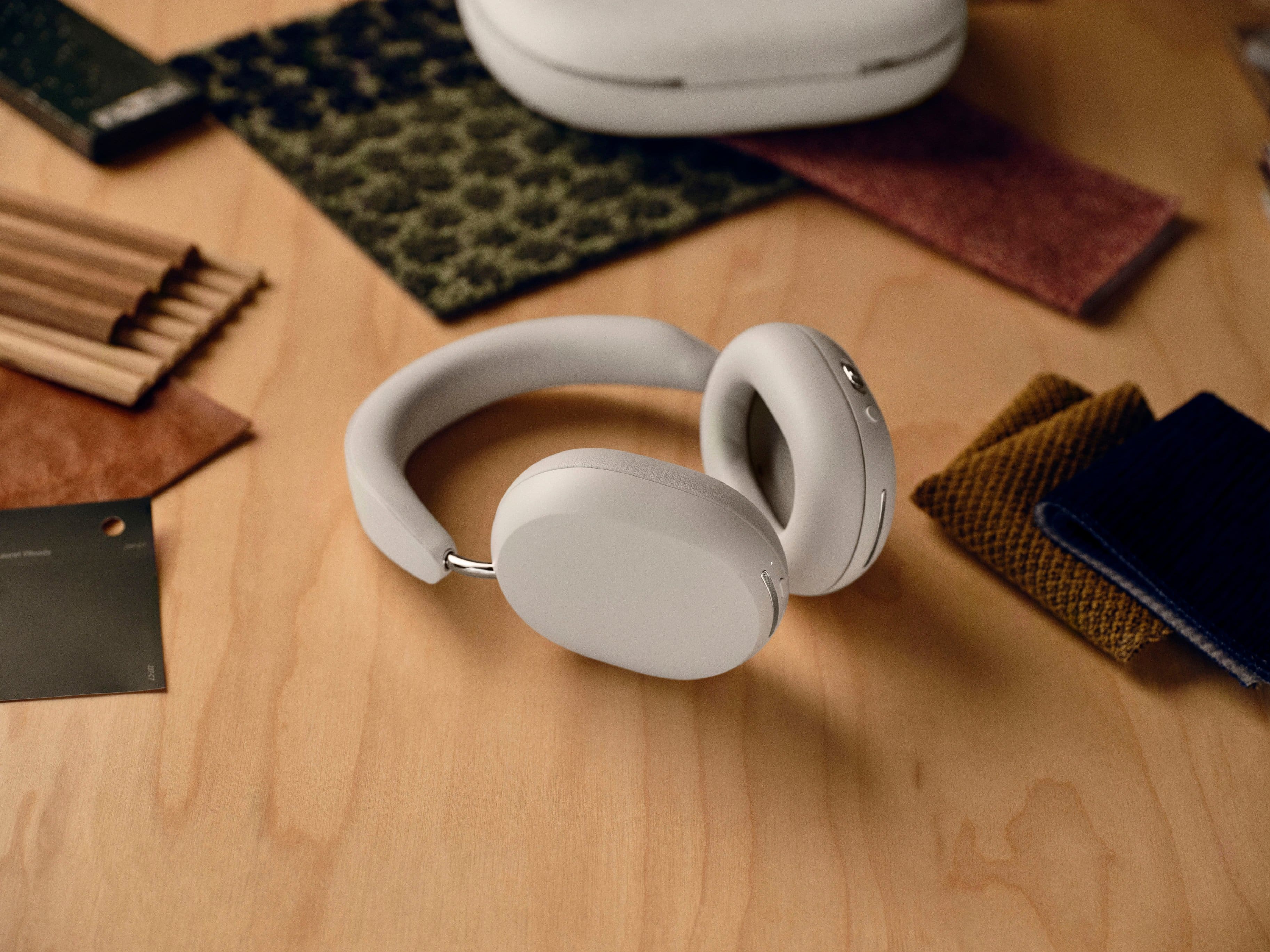 Sonos - Ace Wireless Over-the-Ear Headphones with Active noise Cancellation (Each) - Soft White